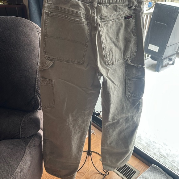 Wolverine Men's Cargo Pants in tan - Picture 4 of 8